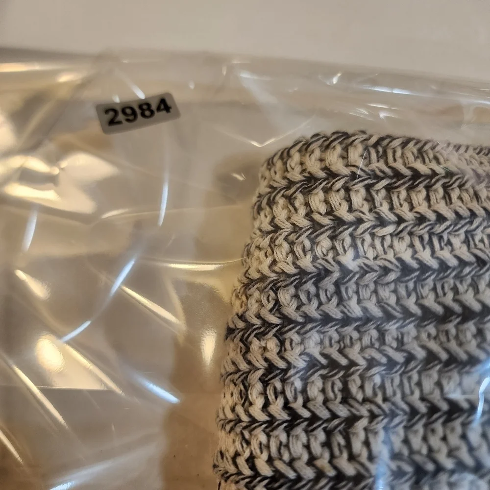 Love your melón Q Knitted 100% Cotton beanie